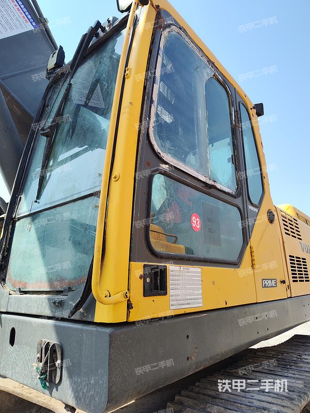 驾驶室整体（整机外观）