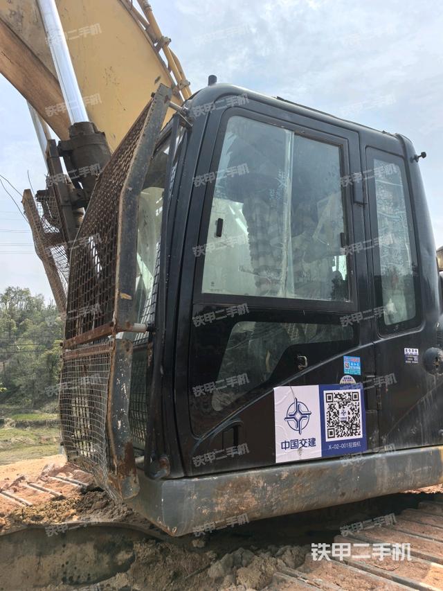 駕駛室整體（整機外觀）