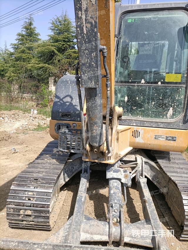 大臂根部?斜(工作和回轉裝置) 大臂根部?斜(工作和回轉裝置)