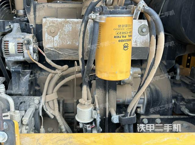 發(fā)動機整體俯視(整機外觀) 發(fā)動機整體俯視(整機外觀)