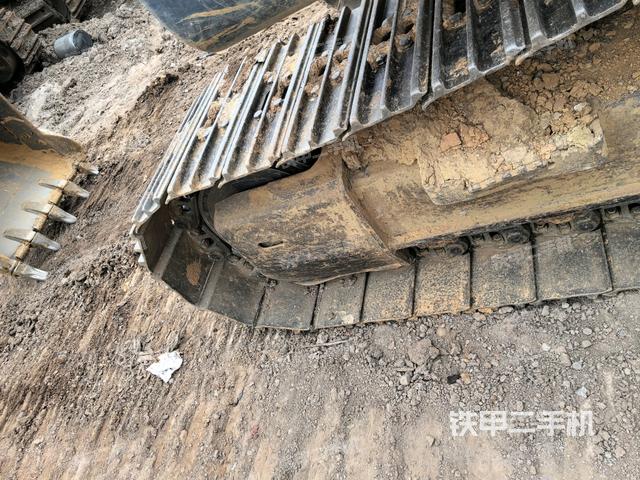 左側(cè)履帶整體?(行走機構(gòu)) 左側(cè)履帶整體?(行走機構(gòu))