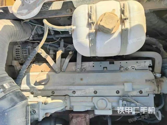 發(fā)動機(jī)整體俯視(整機(jī)外觀) 發(fā)動機(jī)整體俯視(整機(jī)外觀)