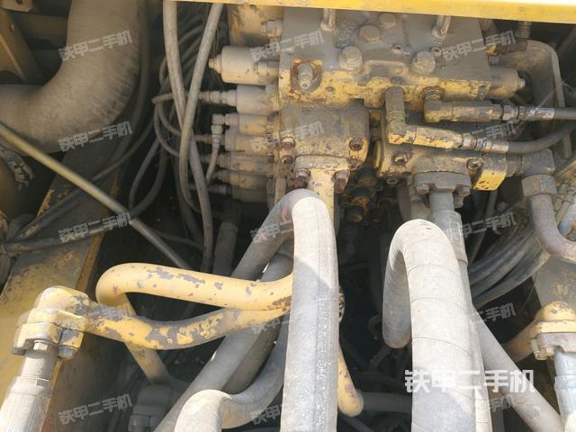 駕駛室頂部俯視(上車部件) 駕駛室頂部俯視(上車部件)