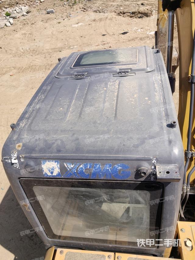 駕駛室頂部（整機外觀）