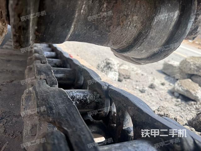 右驅(qū)動(dòng)輪(行走機(jī)構(gòu)) 右驅(qū)動(dòng)輪(行走機(jī)構(gòu))