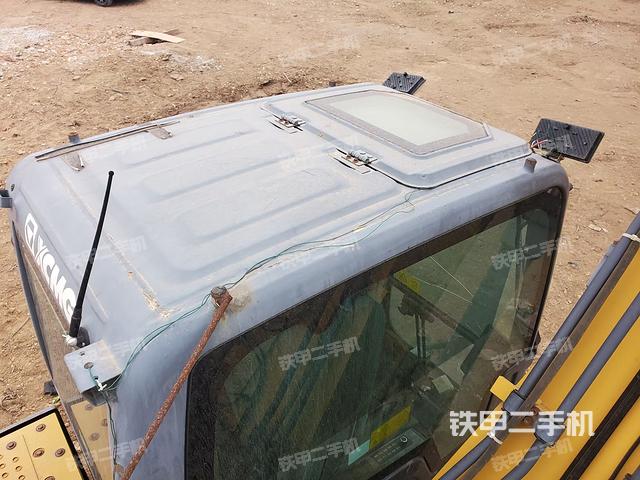 駕駛室頂部俯視(上車部件) 駕駛室頂部俯視(上車部件)