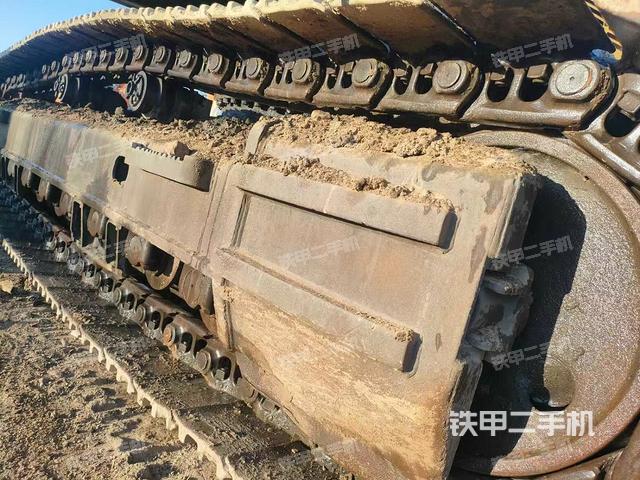 单侧履带整体（整机外观）