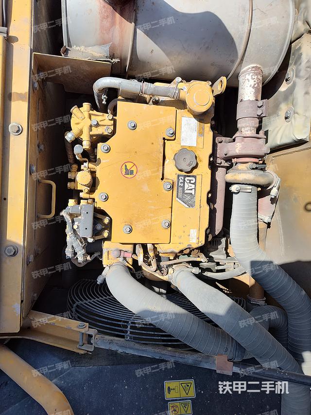 發(fā)動機(jī)整體俯視(整機(jī)外觀) 發(fā)動機(jī)整體俯視(整機(jī)外觀)