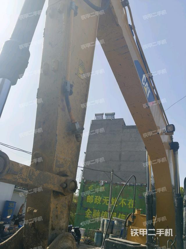 大臂油缸整體?豎拍(工作和回轉裝置) 大臂油缸整體?豎拍(工作和回轉裝置)