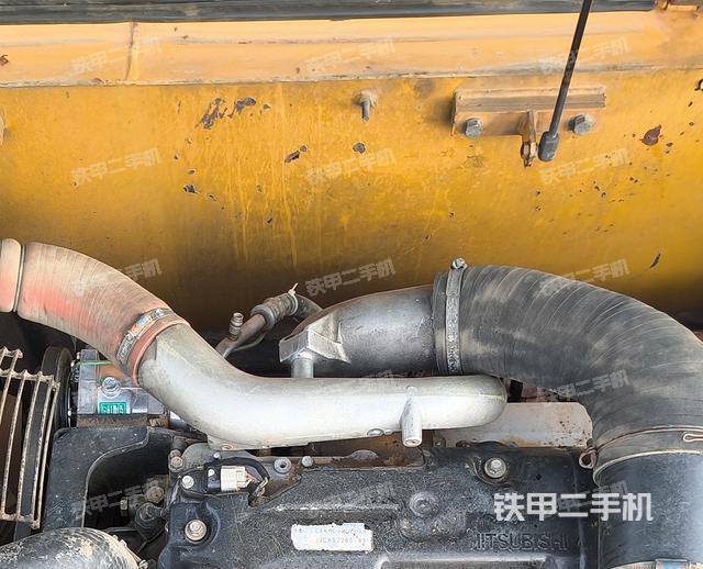 回轉(zhuǎn)馬達（上車部件）