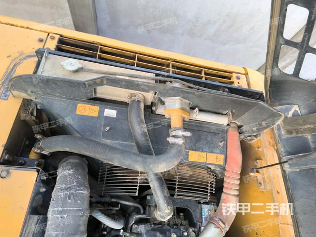 駕駛室頂部俯視（上車部件）