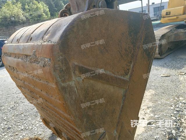 小臂整體左后(工作和回轉(zhuǎn)裝置) 小臂整體左后(工作和回轉(zhuǎn)裝置)