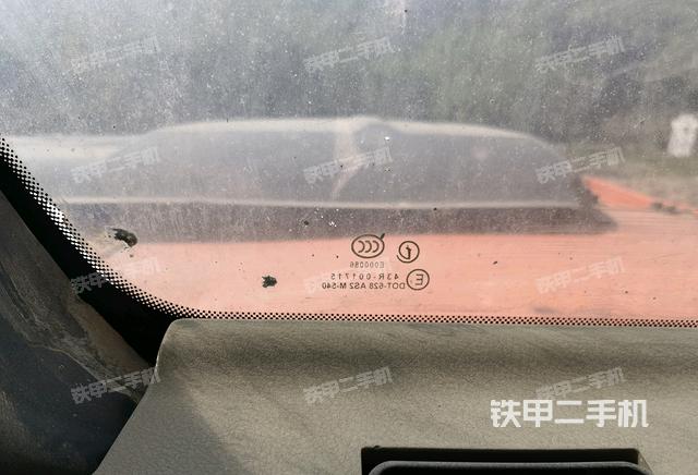 后窗玻璃角標(biāo)（駕駛室部分）