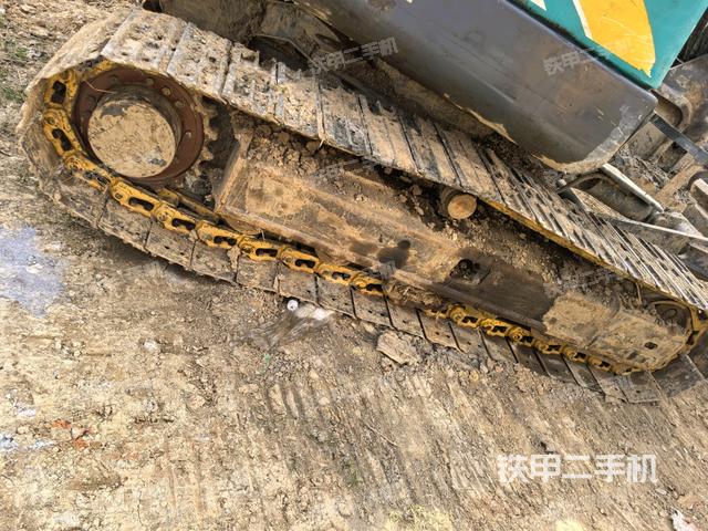 單側(cè)履帶整體（整機(jī)外觀）