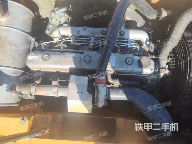 發(fā)動機整體俯視(整機外觀) 發(fā)動機整體俯視(整機外觀)
