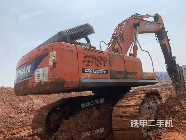 整機(jī)右后45°（整機(jī)外觀）