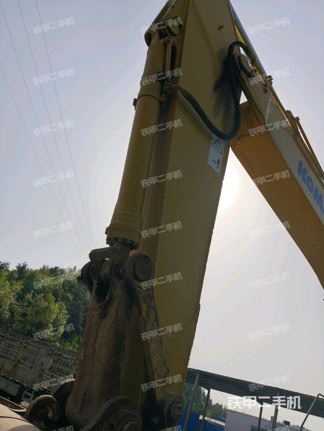 大臂整體?右側(cè)(工作和回轉(zhuǎn)裝置) 大臂整體?右側(cè)(工作和回轉(zhuǎn)裝置)