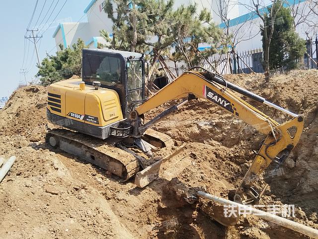 駕駛室整體（整機(jī)外觀）