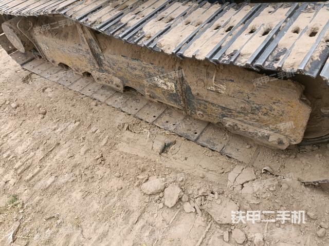 右側(cè)履帶整體?（行走機(jī)構(gòu)）