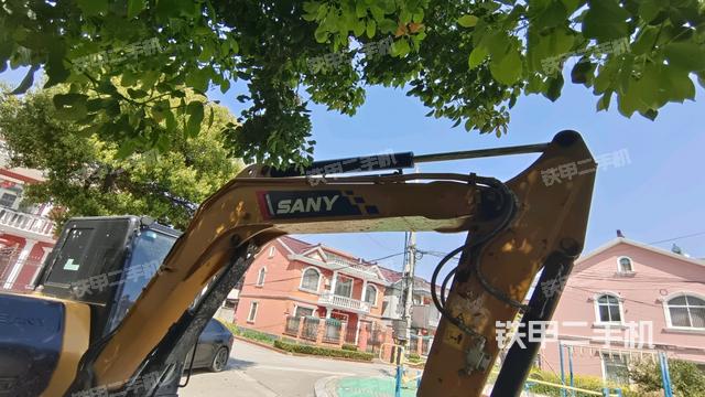 大臂整體?右側(cè)(工作和回轉(zhuǎn)裝置) 大臂整體?右側(cè)(工作和回轉(zhuǎn)裝置)