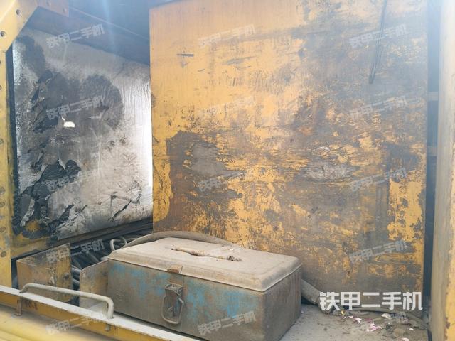 電瓶(大件艙室) 電瓶(大件艙室)