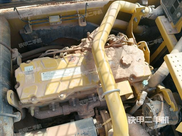 發(fā)動(dòng)機(jī)室(上車(chē)部件) 發(fā)動(dòng)機(jī)室(上車(chē)部件)