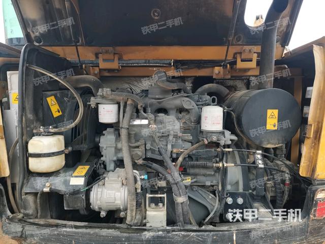 發(fā)動機(jī)室(上車部件) 發(fā)動機(jī)室(上車部件)