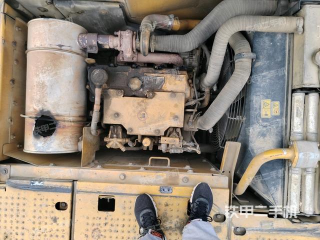 氣門室蓋螺絲特寫（上車部件）