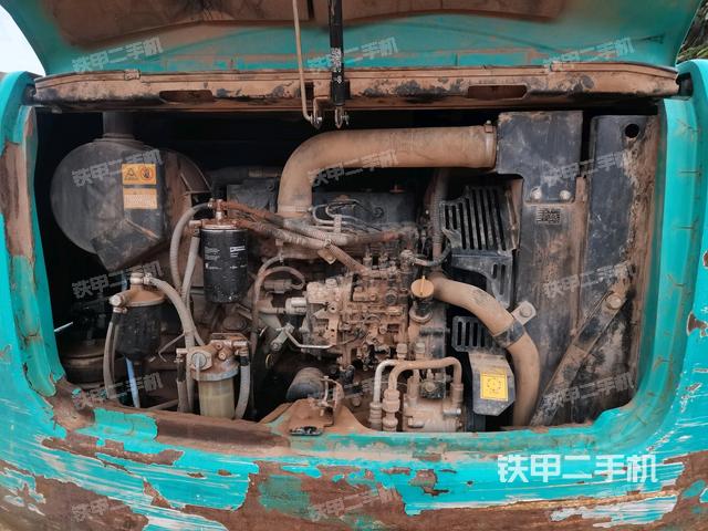 發(fā)動(dòng)機(jī)室(上車部件) 發(fā)動(dòng)機(jī)室(上車部件)