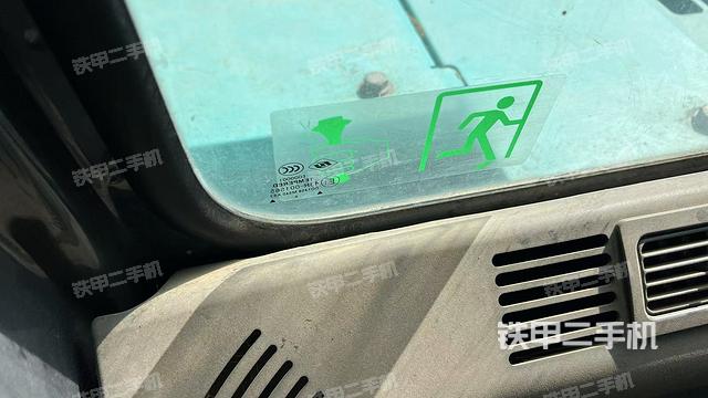 后窗玻璃角標(biāo)（駕駛室部分）