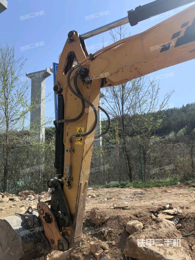 小臂整體左后（工作和回轉(zhuǎn)裝置）