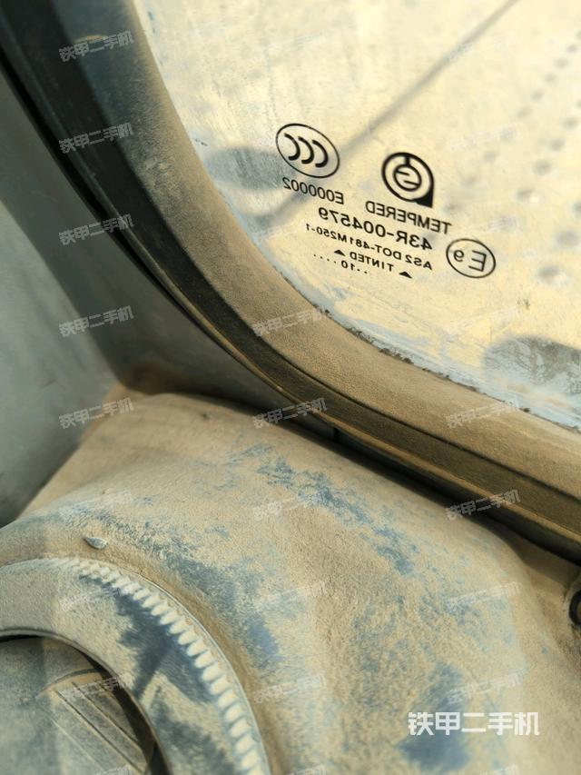 后窗玻璃角標(biāo)（駕駛室部分）