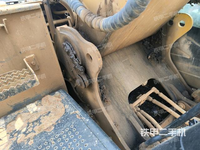 大臂根部?斜視（工作和回轉(zhuǎn)裝置）