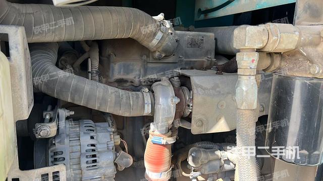 發(fā)動(dòng)機(jī)室（上車部件）