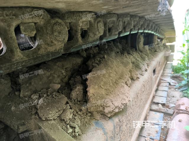 左導(dǎo)向輪（行走機(jī)構(gòu)）