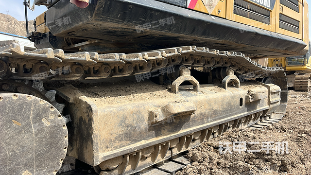 单侧履带整体（整机外观）