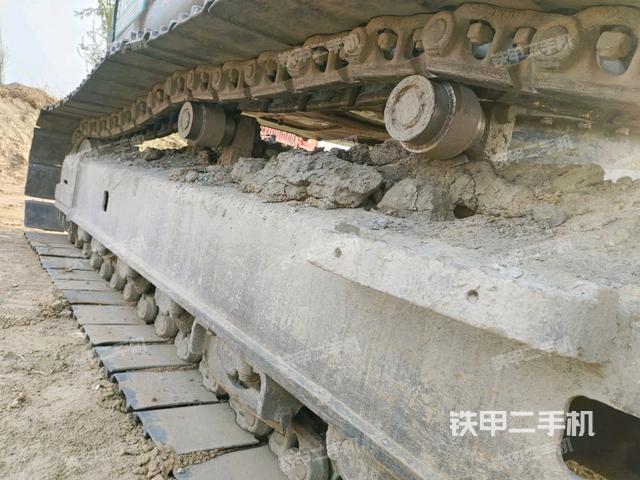 右驅(qū)動(dòng)輪(行走機(jī)構(gòu)) 右驅(qū)動(dòng)輪(行走機(jī)構(gòu))