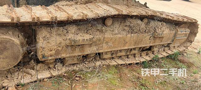 單側(cè)履帶整體（整機(jī)外觀）