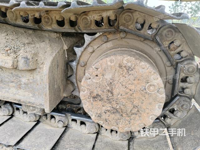 左驅(qū)動(dòng)輪（行走機(jī)構(gòu)）