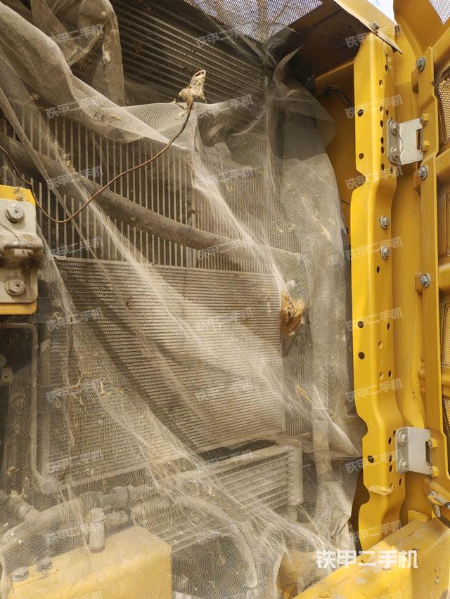 散熱器正面（大件艙室）