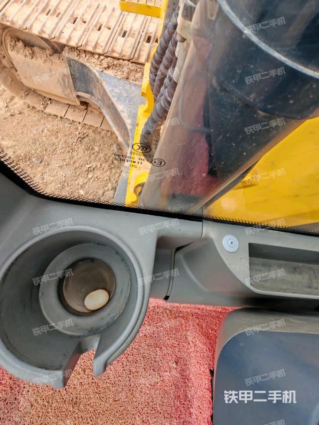 座椅后部（駕駛室部分）