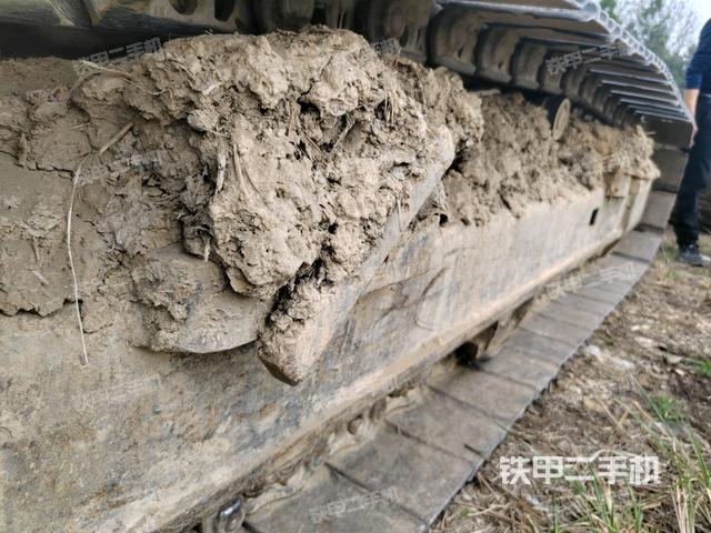 左側(cè)行走馬達(dá)蓋板（行走機(jī)構(gòu)）