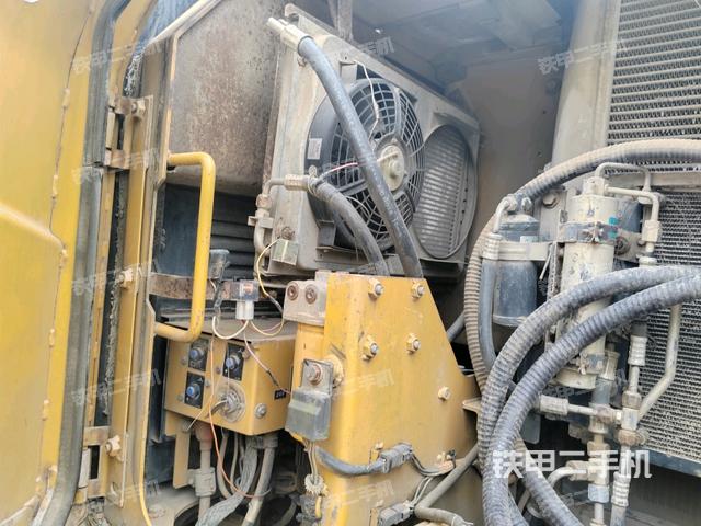 液壓泵斜45?左（大件艙室）