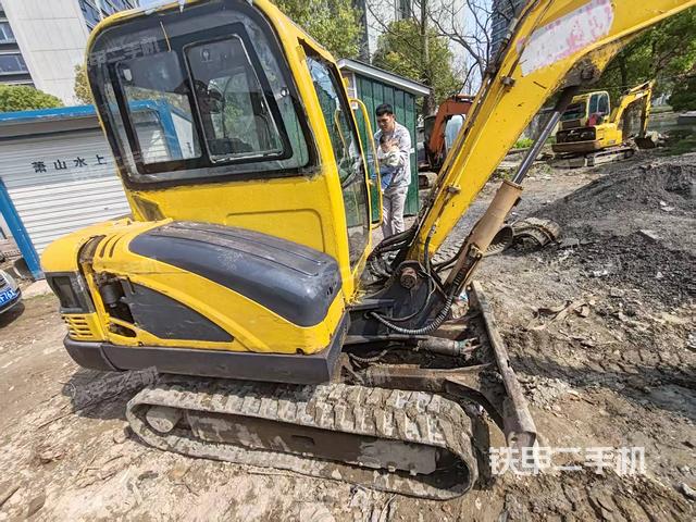 单侧履带整体（整机外观）