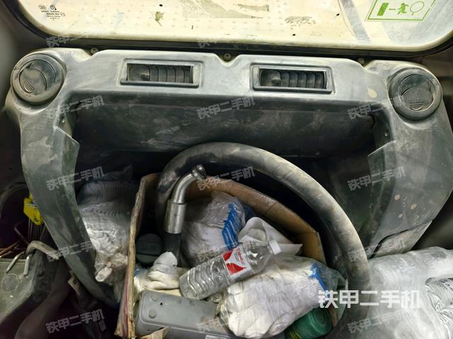 座椅后部（駕駛室部分）