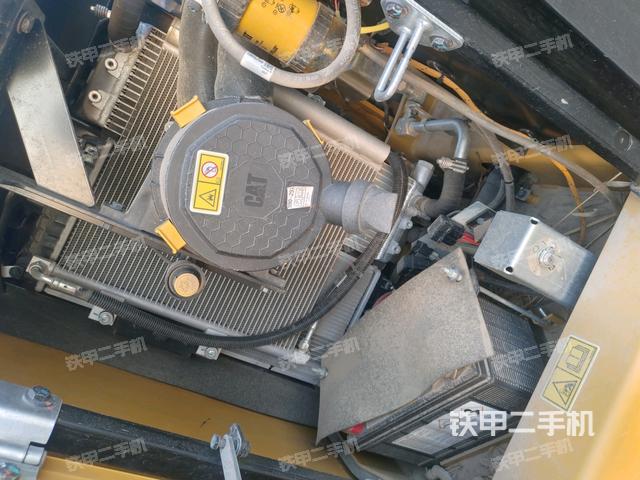 散熱器室(大件艙室) 散熱器室(大件艙室)