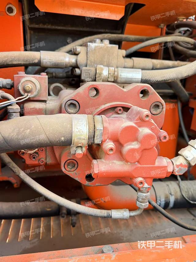 液壓泵室（大件艙室）