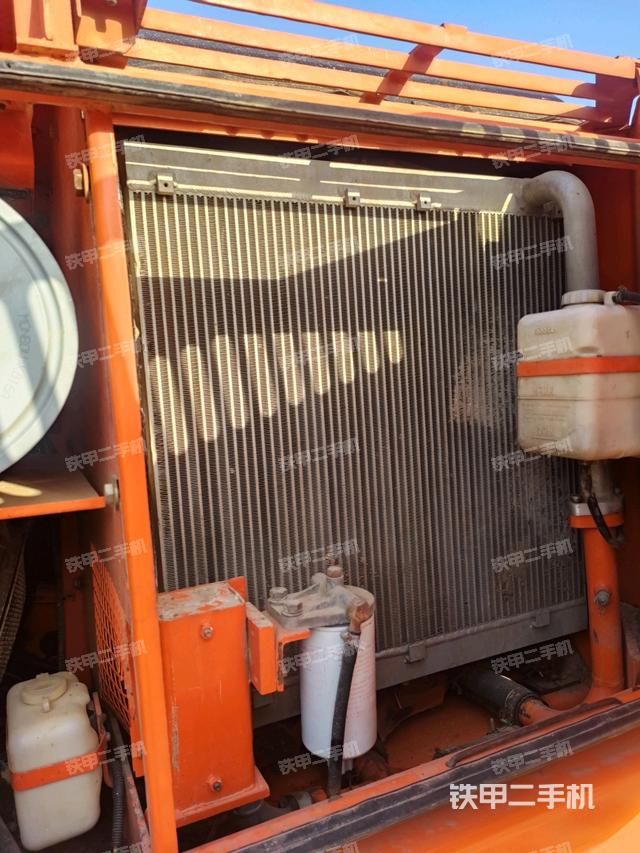 散熱器正面（大件艙室）