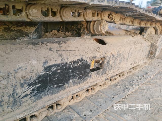 左側(cè)履帶整體?(行走機構(gòu)) 左側(cè)履帶整體?(行走機構(gòu))