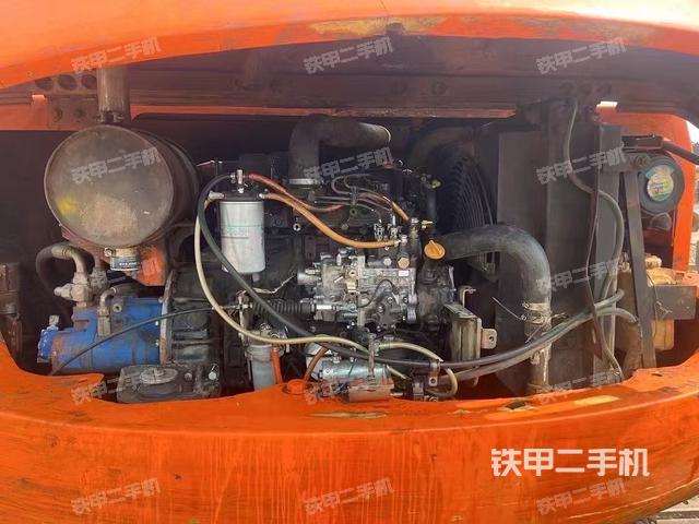 發(fā)動(dòng)機(jī)整體俯視(整機(jī)外觀) 發(fā)動(dòng)機(jī)整體俯視(整機(jī)外觀)